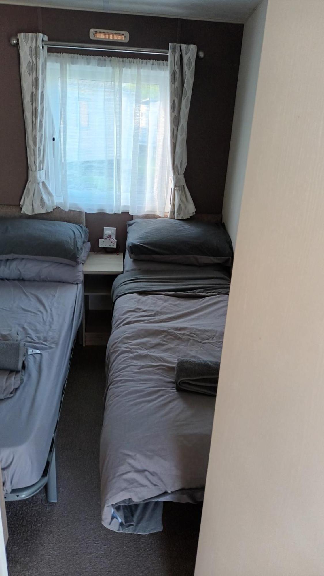 Butlins Minehead Caravan 120 River Cove Passes Included Hotel ภายนอก รูปภาพ