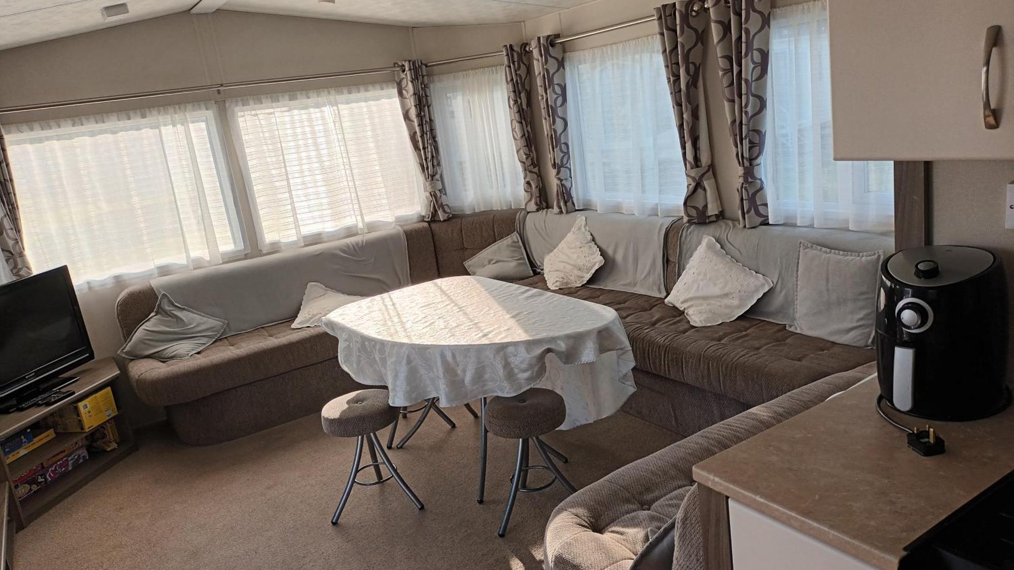 Butlins Minehead Caravan 120 River Cove Passes Included Hotel ภายนอก รูปภาพ