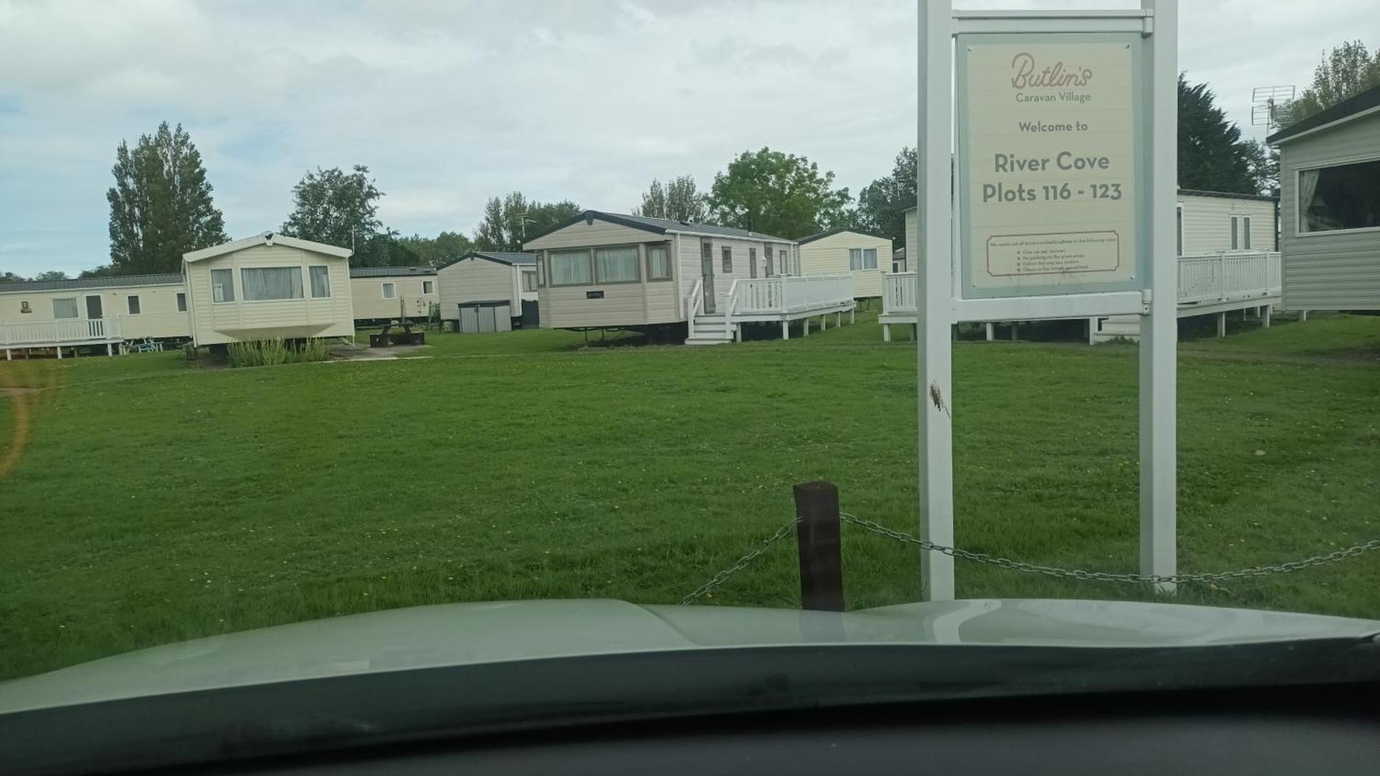 Butlins Minehead Caravan 120 River Cove Passes Included Hotel ภายนอก รูปภาพ